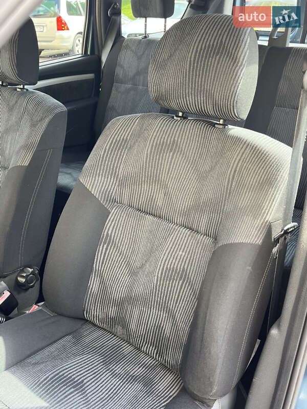 Универсал Dacia Logan MCV 2009 в Киеве