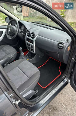 Универсал Dacia Logan MCV 2009 в 