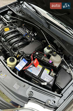 Универсал Dacia Logan MCV 2009 в 