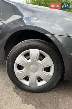 Универсал Dacia Logan MCV 2009 в 