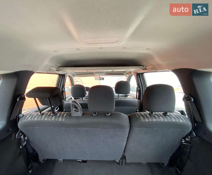 Универсал Dacia Logan MCV 2012 в Ровно