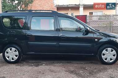 Универсал Dacia Logan MCV 2011 в 