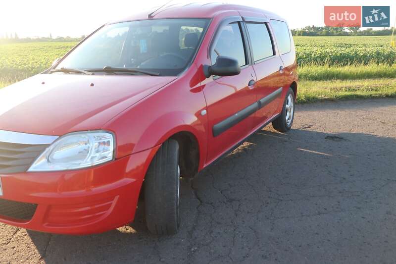 Универсал Dacia Logan MCV 2009 в Сенче