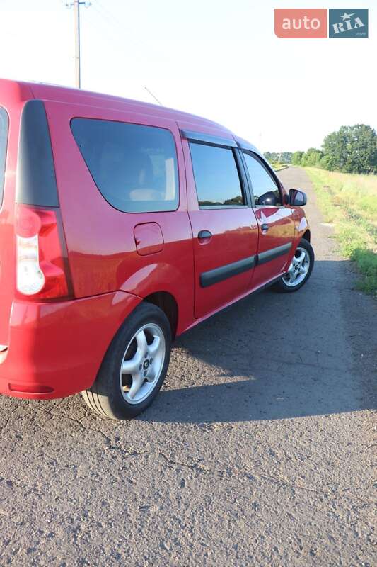 Универсал Dacia Logan MCV 2009 в Сенче