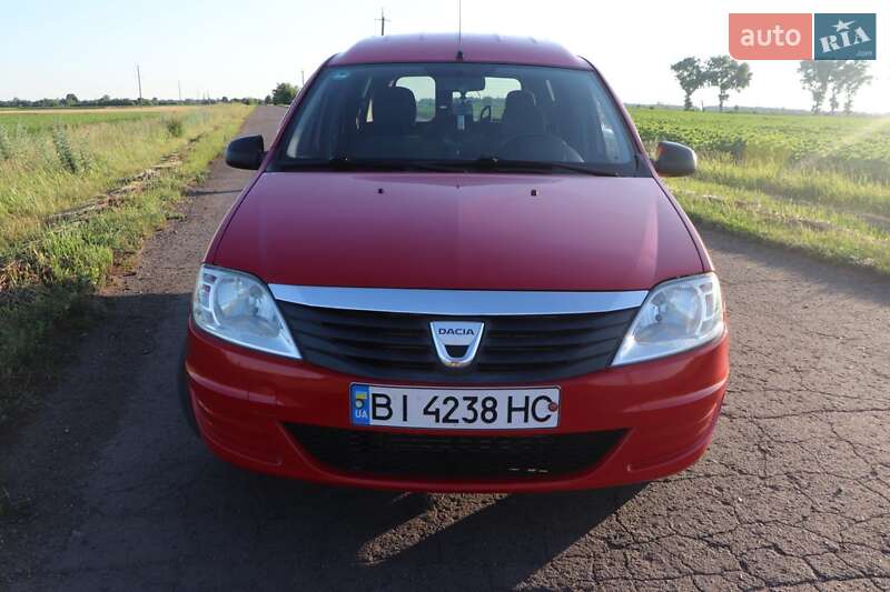 Универсал Dacia Logan MCV 2009 в Сенче
