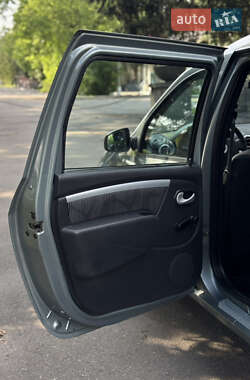 Універсал Dacia Logan MCV 2010 в 
