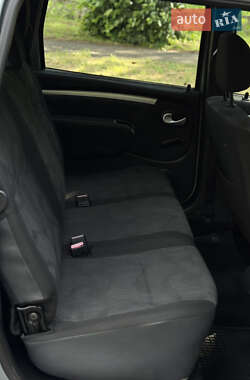 Універсал Dacia Logan MCV 2010 в 