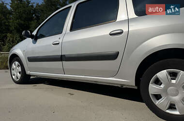 Универсал Dacia Logan MCV 2009 в 