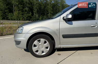 Универсал Dacia Logan MCV 2009 в 