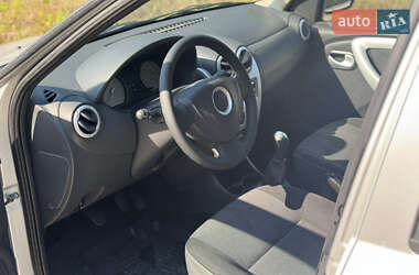 Универсал Dacia Logan MCV 2009 в 