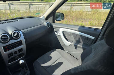 Универсал Dacia Logan MCV 2009 в 