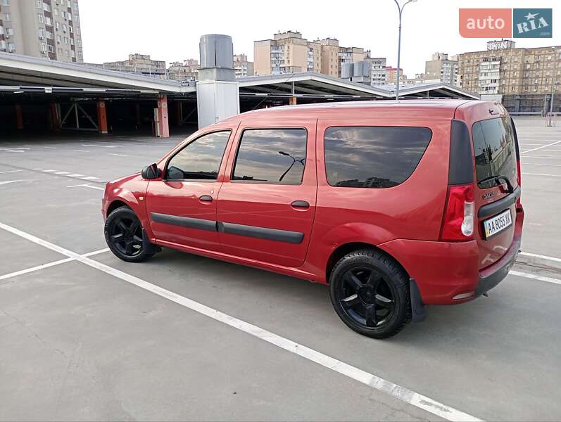 Универсал Dacia Logan MCV 2009 в Киеве