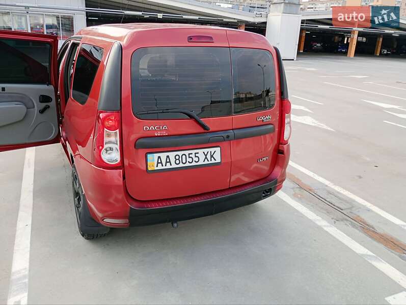 Универсал Dacia Logan MCV 2009 в Киеве