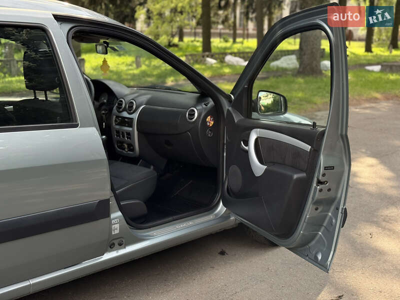 Универсал Dacia Logan MCV 2010 в Умани