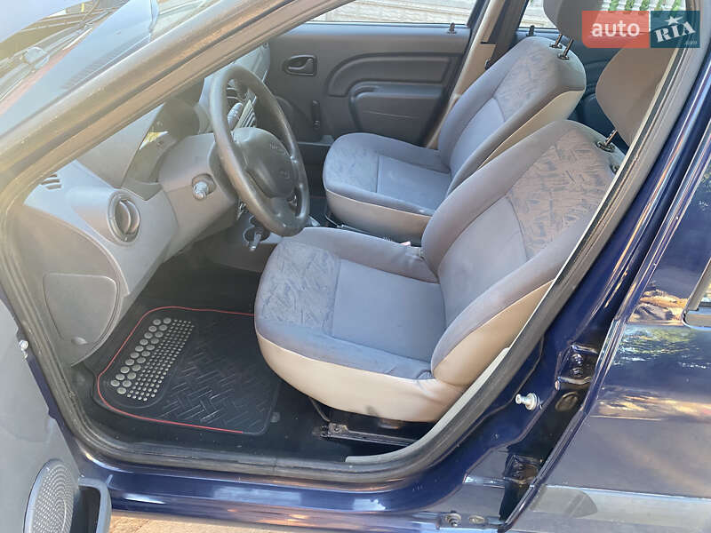 Универсал Dacia Logan MCV 2010 в Турбовом