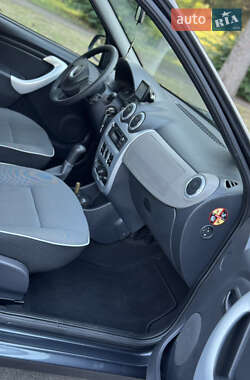 Универсал Dacia Logan MCV 2012 в 
