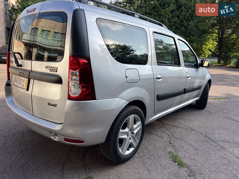 Універсал Dacia Logan MCV 2010 в Ніжині