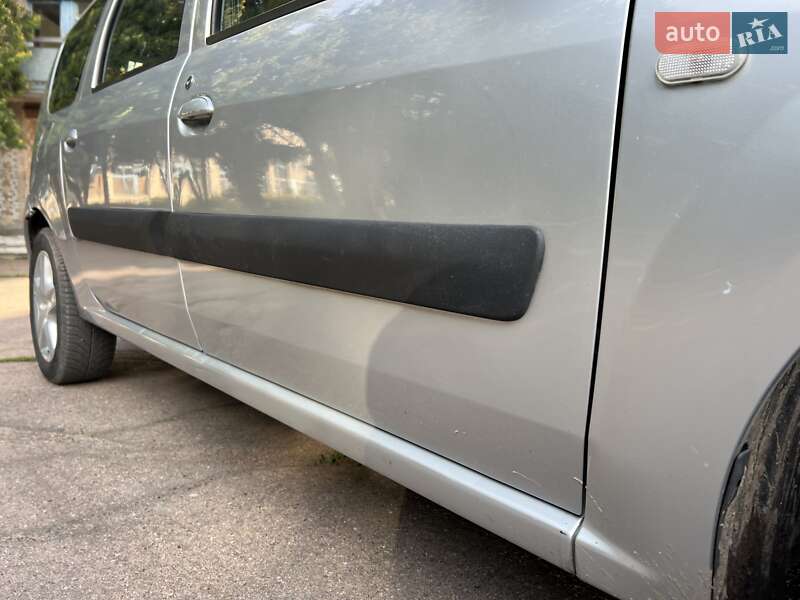 Універсал Dacia Logan MCV 2010 в Ніжині