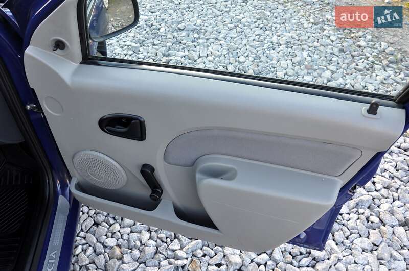 Универсал Dacia Logan MCV 2010 в Львове
