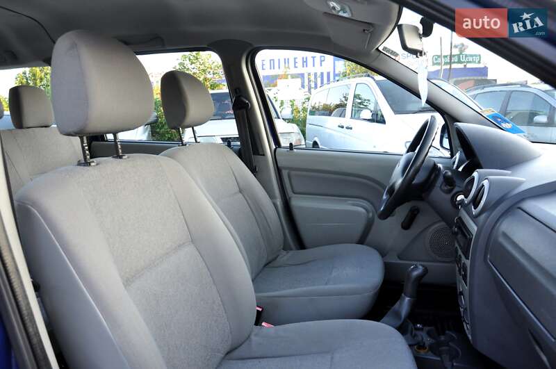 Универсал Dacia Logan MCV 2010 в Львове