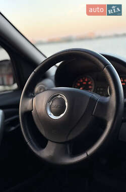 Универсал Dacia Logan MCV 2012 в 