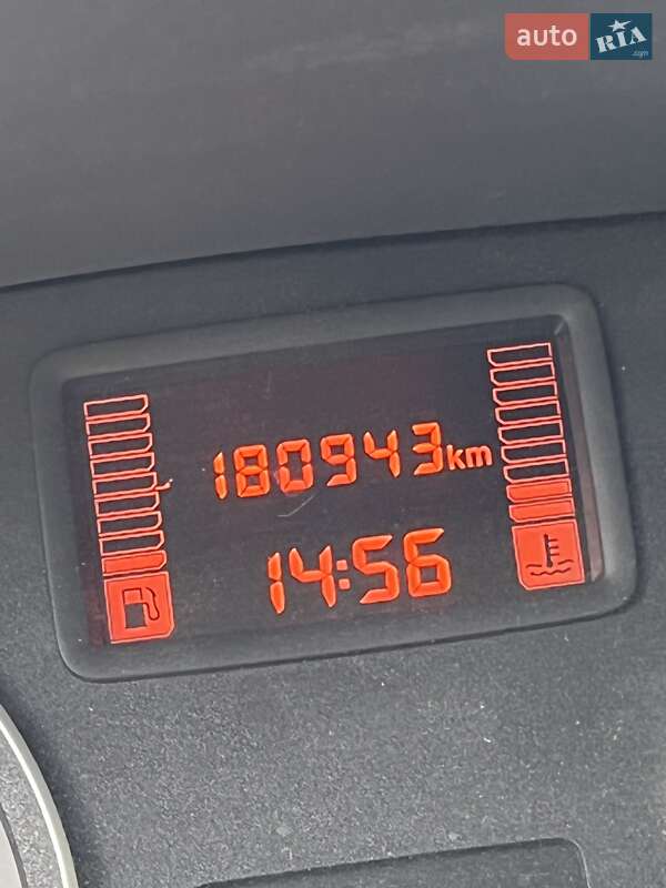 Універсал Dacia Logan MCV 2012 в Ніжині фото 32 Універсал Dacia Logan MCV 2012 в Ніжині