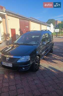 Универсал Dacia Logan MCV 2012 в 