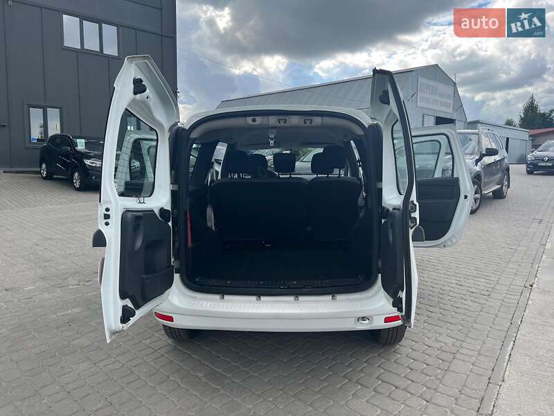 Универсал Dacia Logan MCV 2012 в Львове