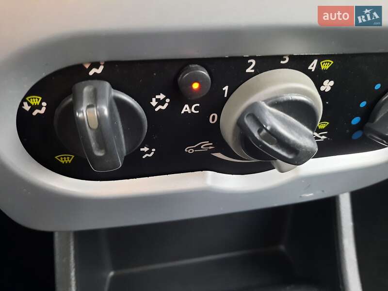 Універсал Dacia Logan MCV 2009 в Полтаві фото 23 Універсал Dacia Logan MCV 2009 в Полтаві
