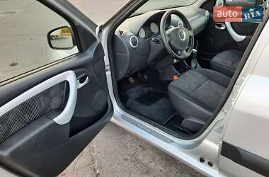 Универсал Dacia Logan MCV 2009 в 