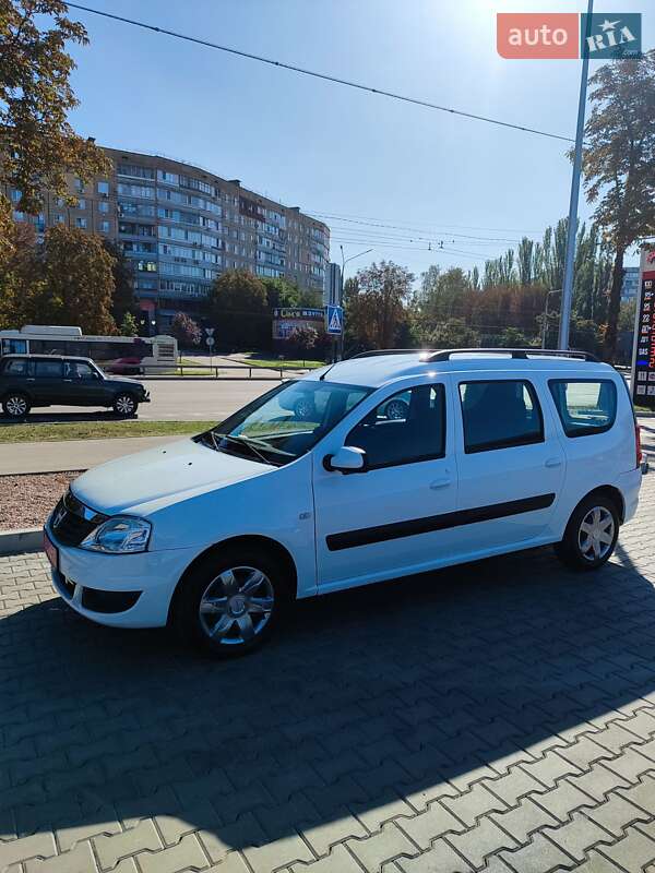 Dacia Logan MCV 2011