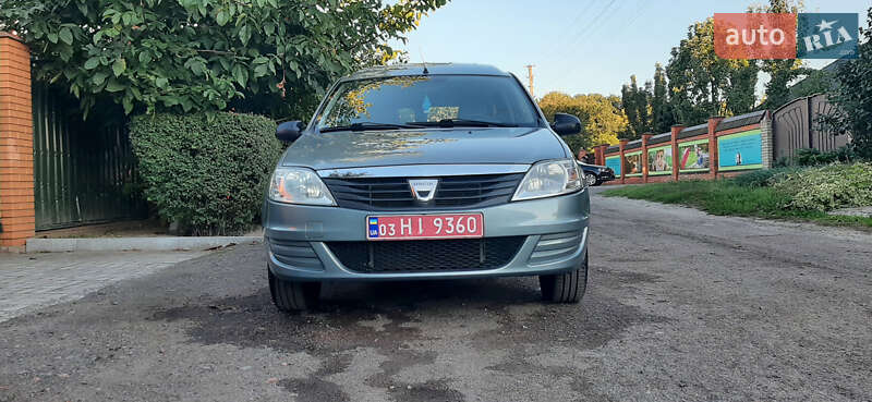 Универсал Dacia Logan MCV 2010 в Чернигове