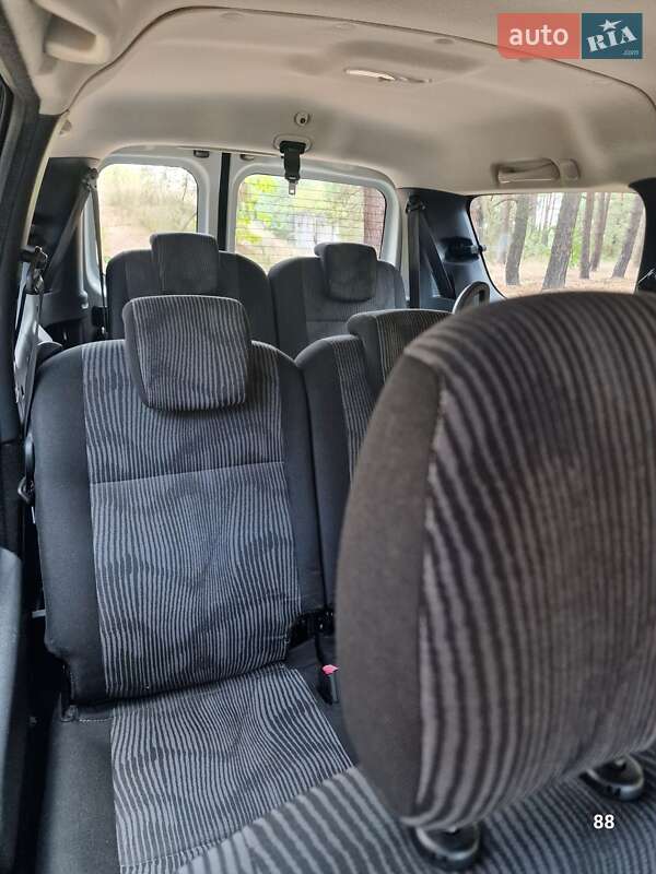 Универсал Dacia Logan MCV 2011 в Полтаве фото 113 Универсал Dacia Logan MCV 2011 в Полтаве