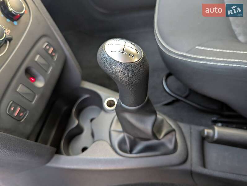 Универсал Dacia Logan MCV 2014 в Львове