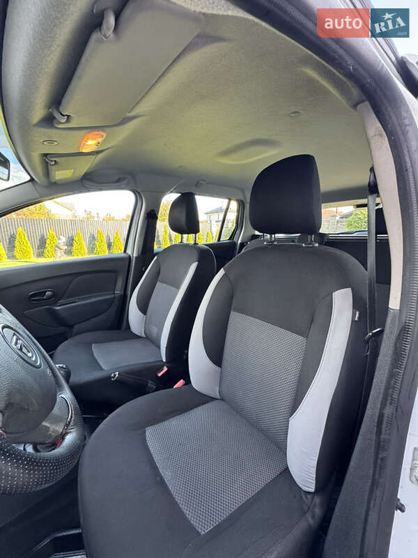 Универсал Dacia Logan MCV 2015 в Львове