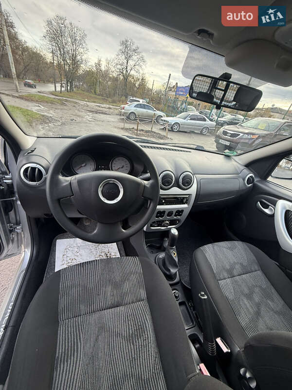 Універсал Dacia Logan MCV 2010 в Сумах