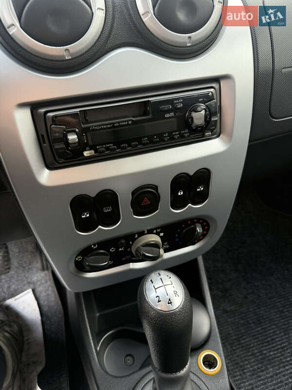 Універсал Dacia Logan MCV 2010 в Сумах