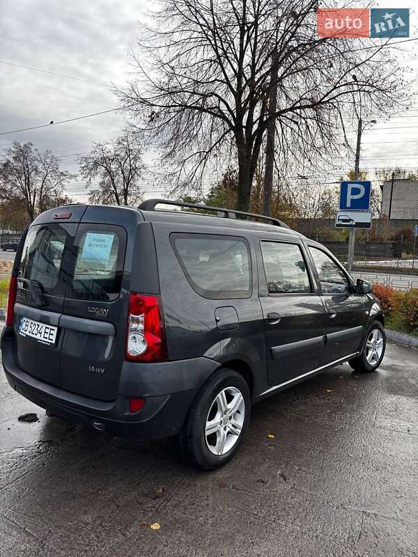 Универсал Dacia Logan MCV 2008 в Чернигове
