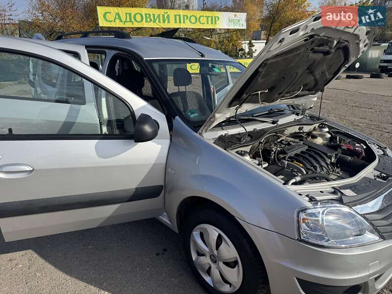 Универсал Dacia Logan MCV 2012 в Ровно фото 16 Универсал Dacia Logan MCV 2012 в Ровно