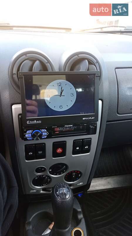 Универсал Dacia Logan MCV 2008 в Житомире фото 13 Универсал Dacia Logan MCV 2008 в Житомире