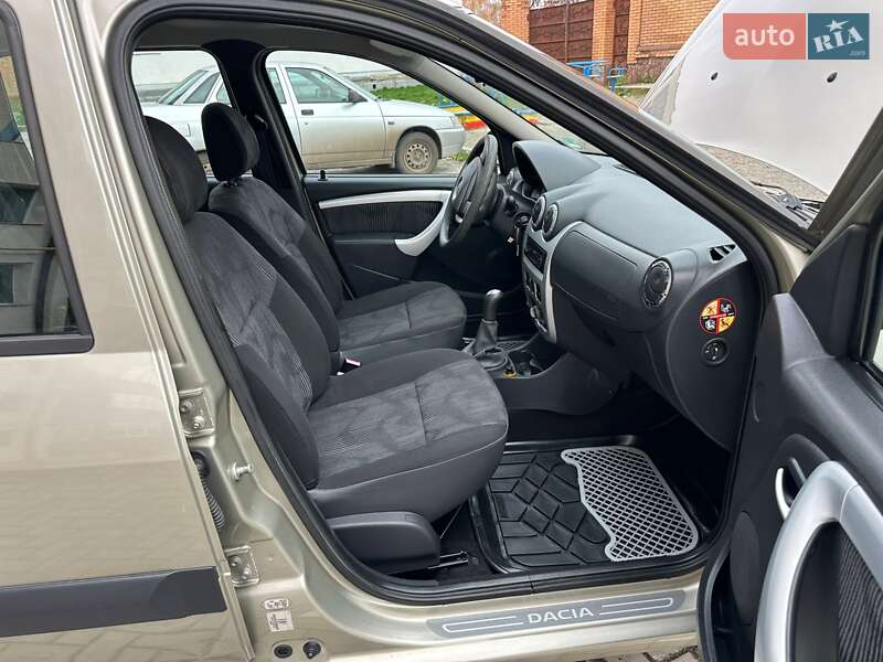 Универсал Dacia Logan MCV 2009 в Ромнах фото 17 Универсал Dacia Logan MCV 2009 в Ромнах