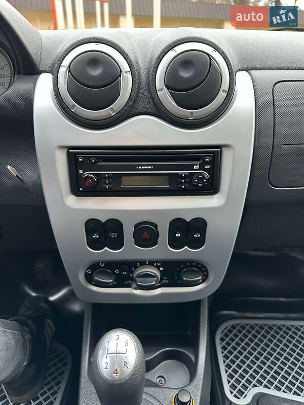 Универсал Dacia Logan MCV 2009 в Ромнах фото 25 Универсал Dacia Logan MCV 2009 в Ромнах