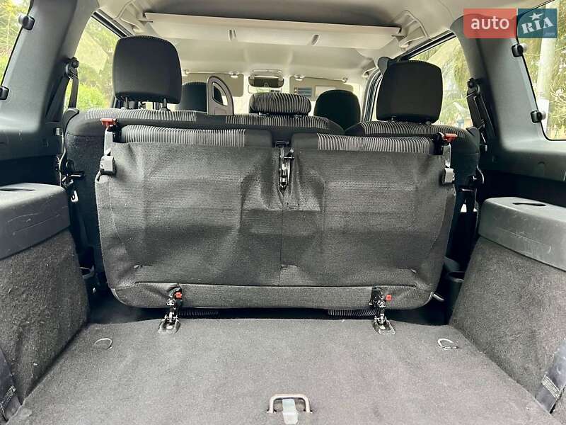 Універсал Dacia Logan MCV 2010 в Умані