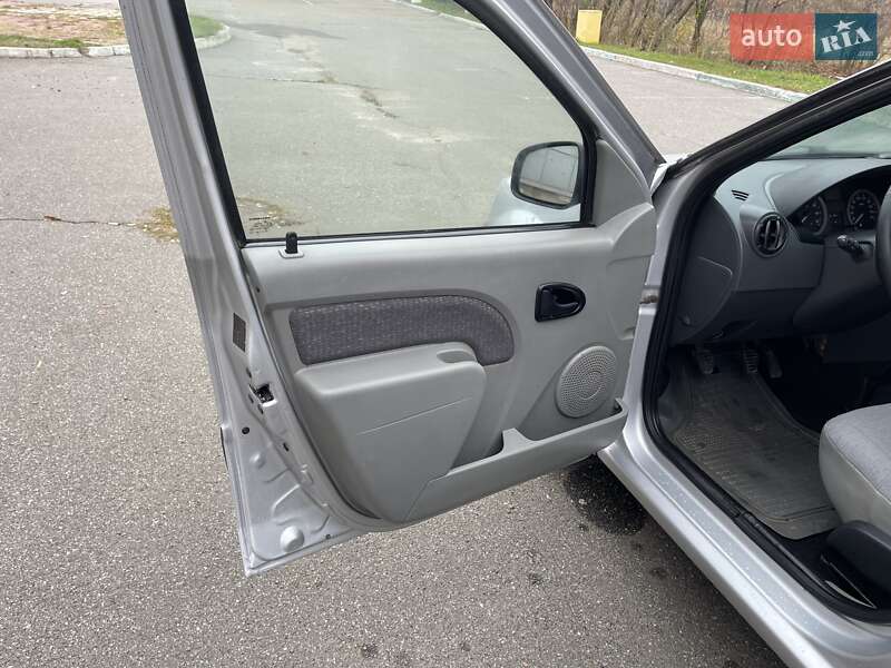 Универсал Dacia Logan MCV 2008 в Киеве фото 12 Универсал Dacia Logan MCV 2008 в Киеве