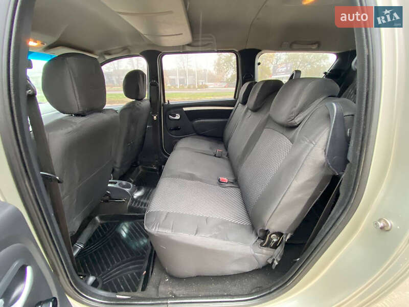 Універсал Dacia Logan MCV 2012 в Кропивницькому