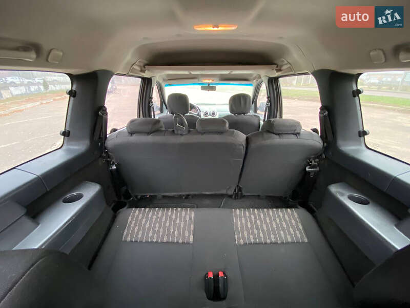 Універсал Dacia Logan MCV 2012 в Кропивницькому