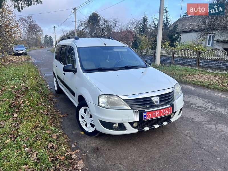 Универсал Dacia Logan MCV 2010 в Луцке