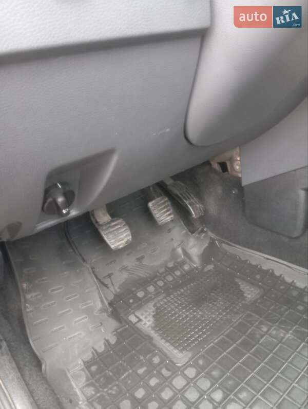 Универсал Dacia Logan MCV 2008 в Чернигове