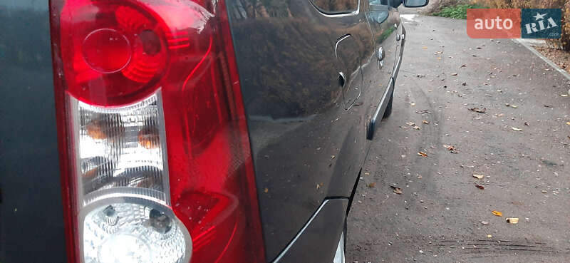 Універсал Dacia Logan MCV 2010 в Чернігові фото 40 Універсал Dacia Logan MCV 2010 в Чернігові