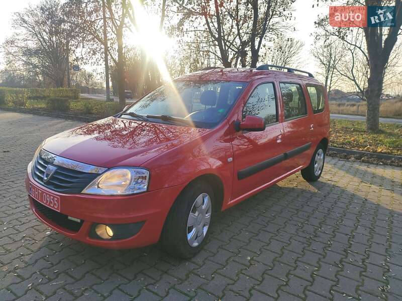 Універсал Dacia Logan MCV 2011 в Миргороді